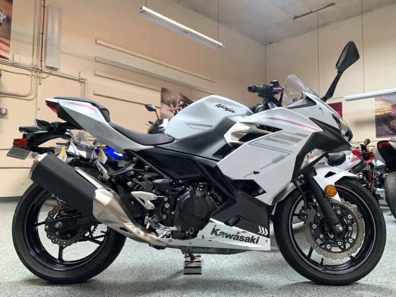 2023 Kawasaki Ninja 400