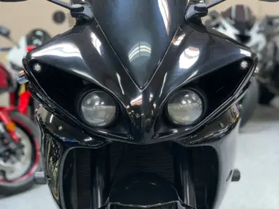 2011 Yamaha R1 Crossplane Raven
