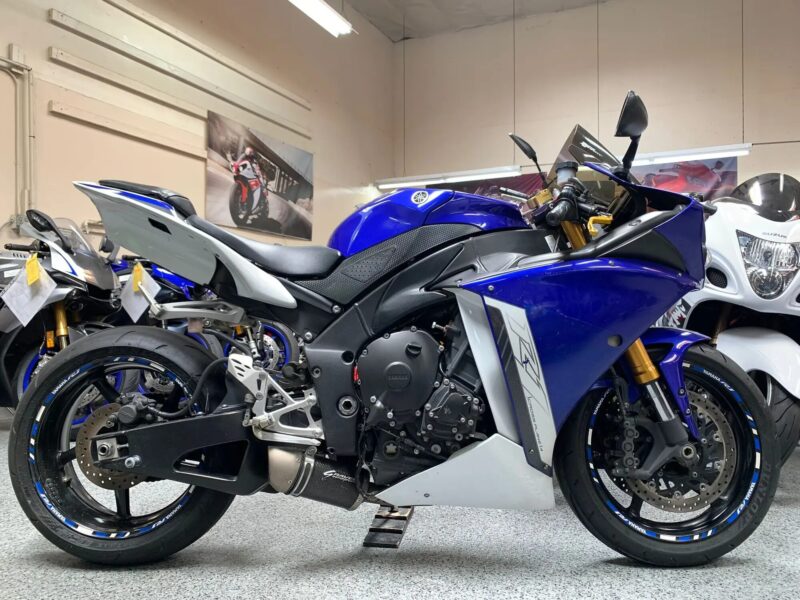 2011 Yamaha R1 Crossplane