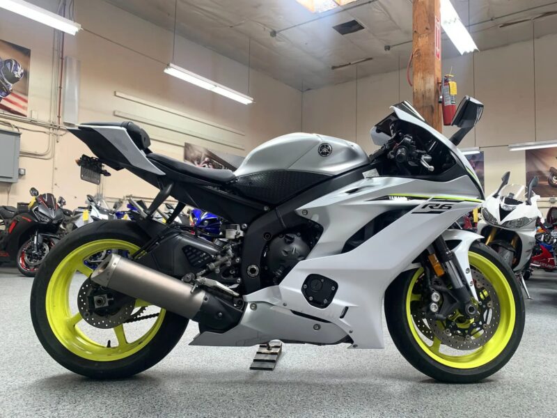 2017 Yamaha R6