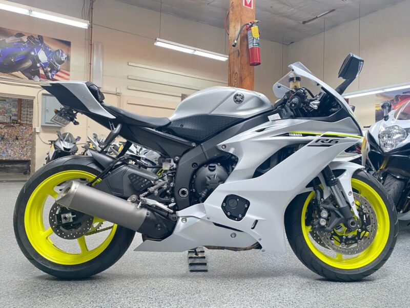 2017 Yamaha R6