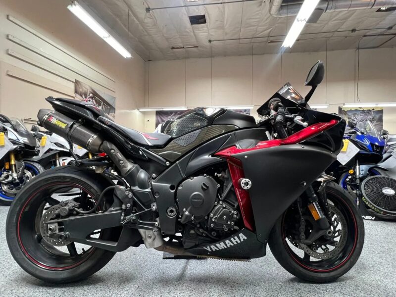 2009 Yamaha R1 Crossplane