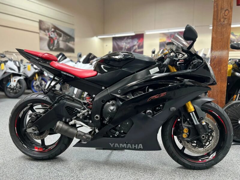 2015 Yamaha R6 RAVEN