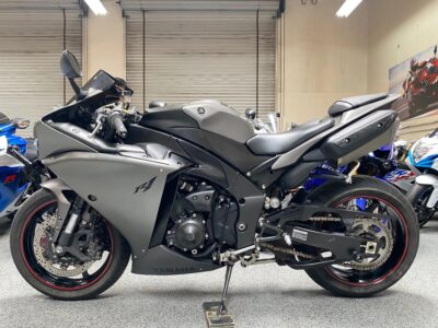 2013 Yamaha R1