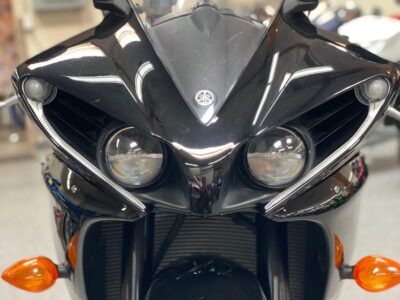 2012 Yamaha R1 RAVEN