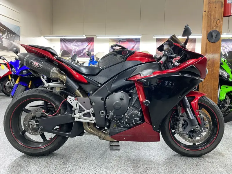 2011 Yamaha R1 Crossplane