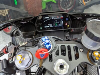 2016 Yamaha R1