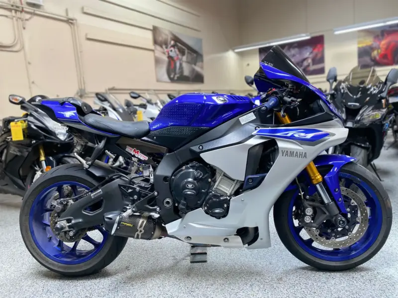 2015 Yamaha R1