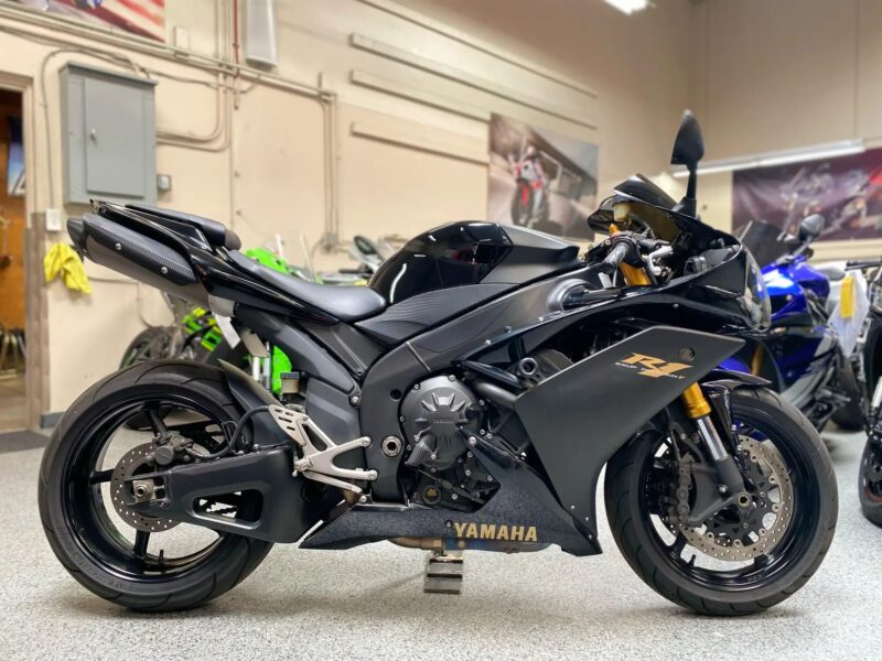 2008 Yamaha R1