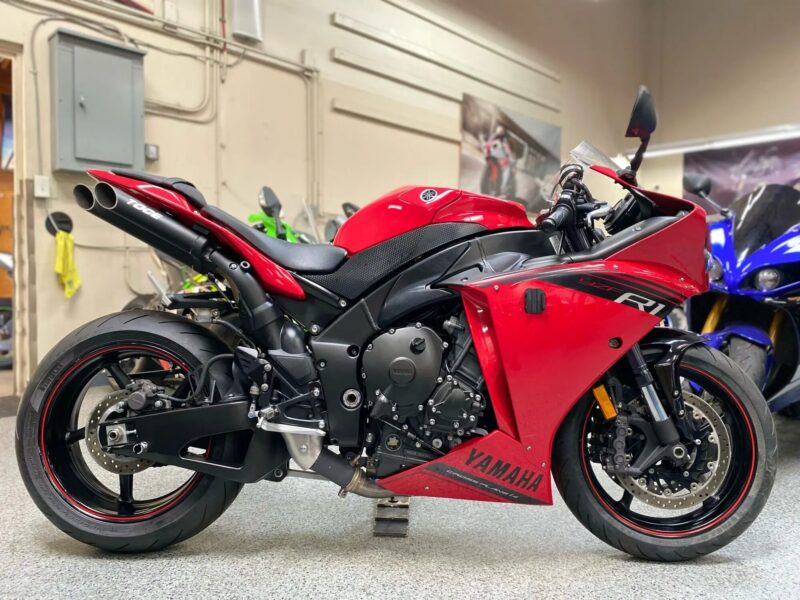 2014 Yamaha R1