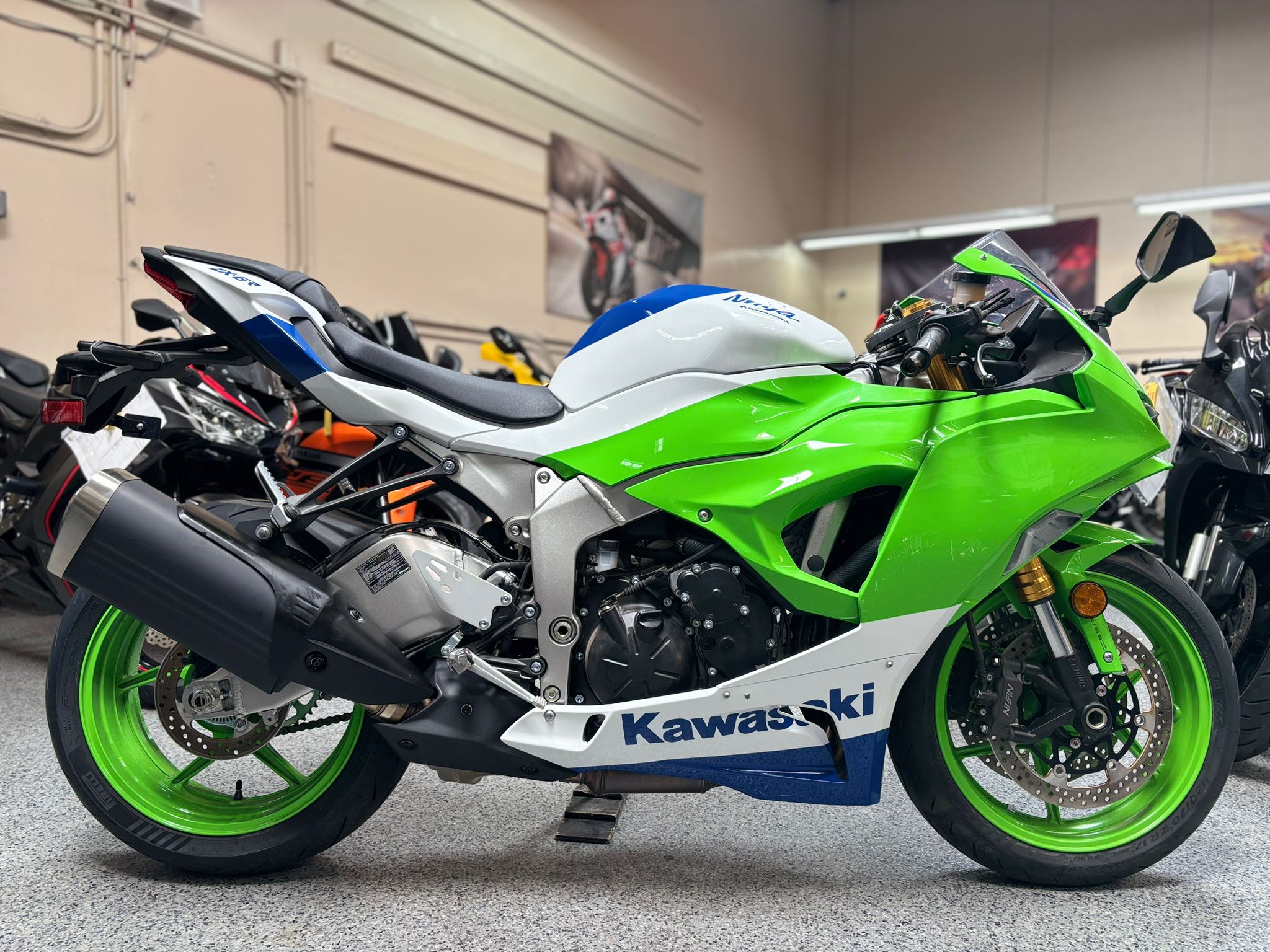 2024 Kawasaki Ninja 636 ZX6R 40th ANNIVERSARY EDITION - AK Motors