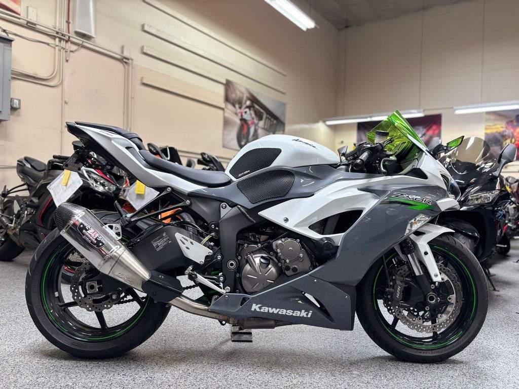 2021 Kawasaki Ninja 636 ZX6R - AK Motors