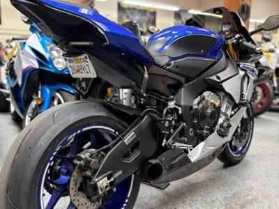2016 Yamaha R1