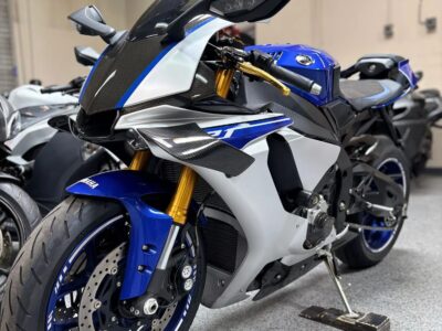 2016 Yamaha R1