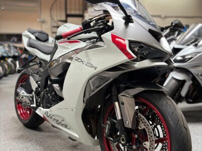 2025 Kawasaki Ninja 636 ZX6R