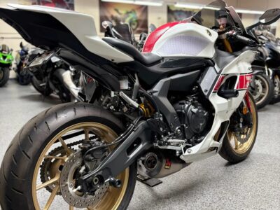 2022 YAMAHA R7 World GP 60th Anniversary Edition