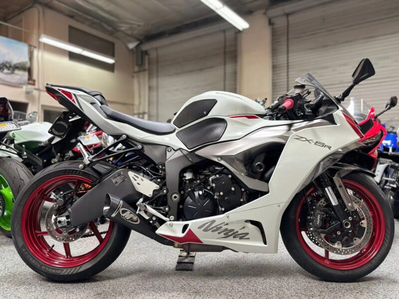 2025 Kawasaki Ninja 636 ZX6R