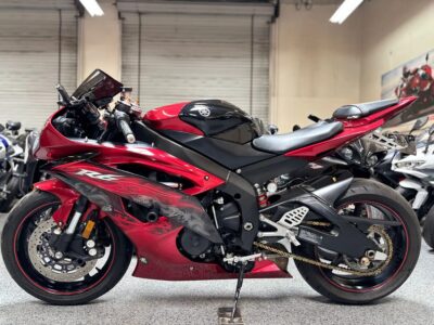 2011 Yamaha R6 Raven
