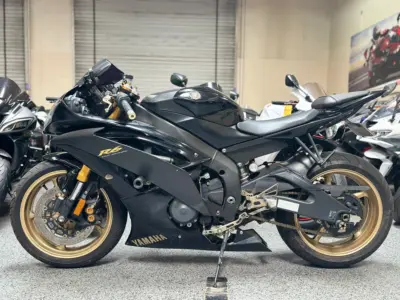2009 Yamaha R6 Raven