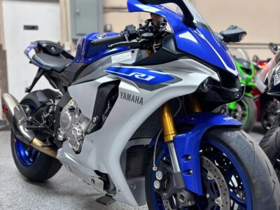 2015 Yamaha R1