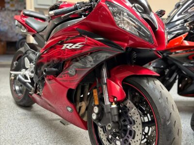 2011 Yamaha R6 Raven
