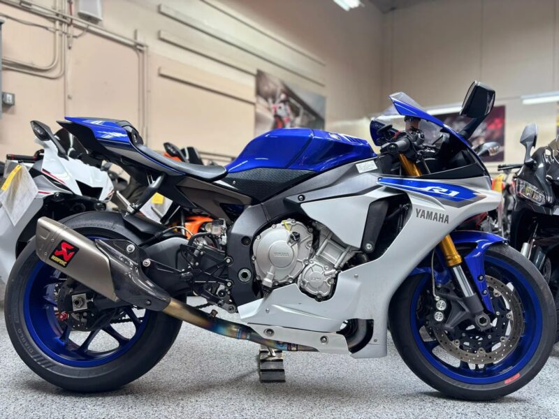 2015 Yamaha R1