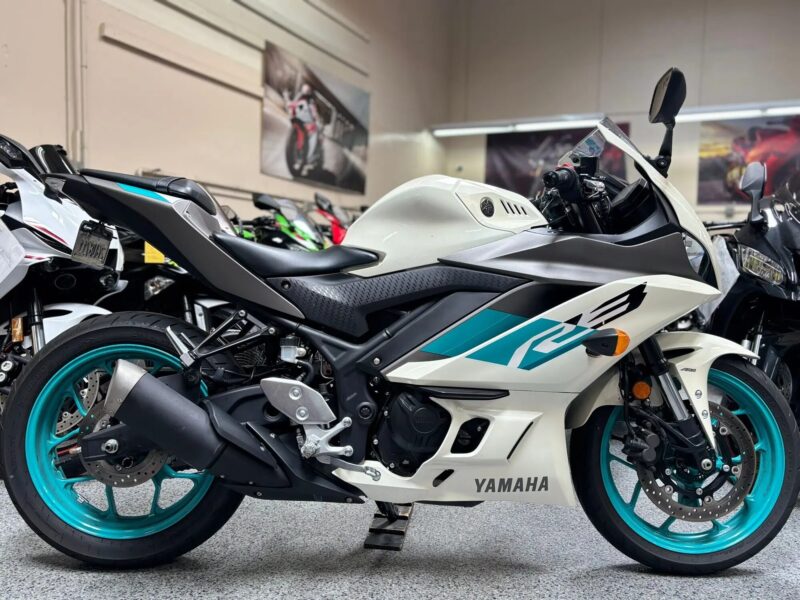 2024 Yamaha R3 ABS
