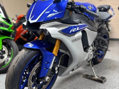 2015 Yamaha R1