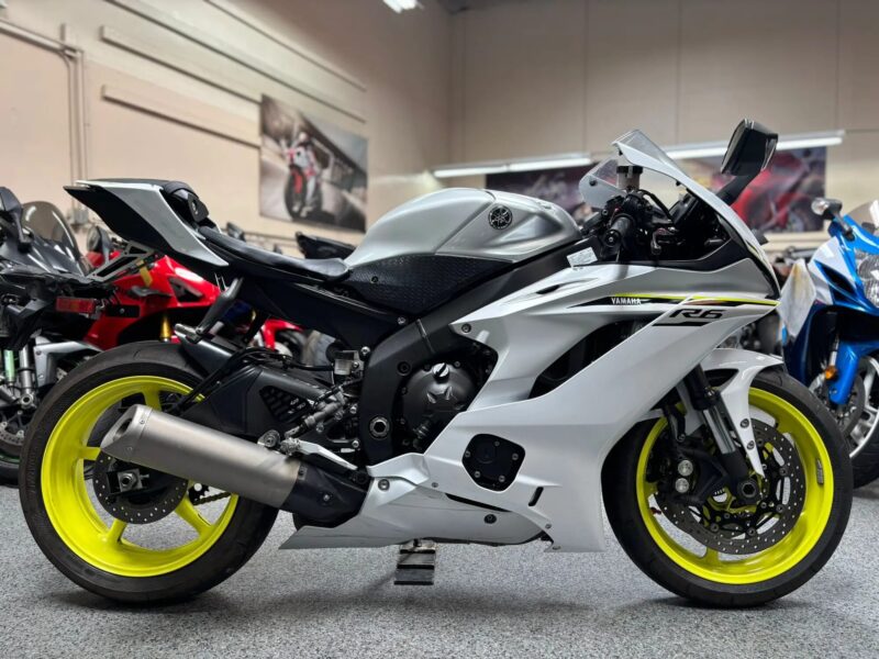 2017 Yamaha R6