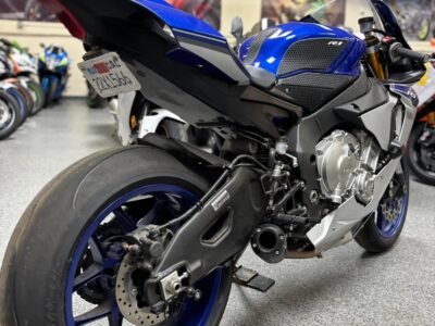 2015 Yamaha R1