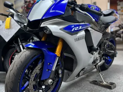 2015 Yamaha R1