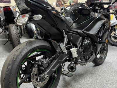 2025 Kawasaki Ninja 650 TRACTION CONTROL