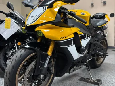 2016 Yamaha R1 60TH ANNIVERSARY EDITION