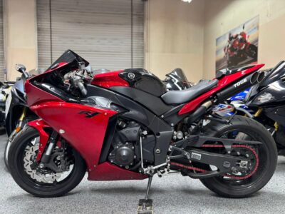 2011 Yamaha R1 Crossplane