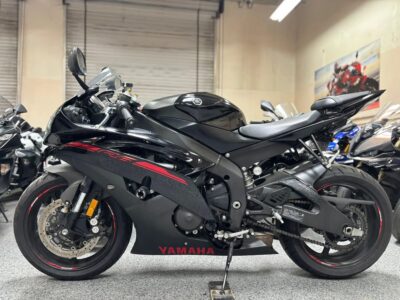 2015 Yamaha R6 RAVEN