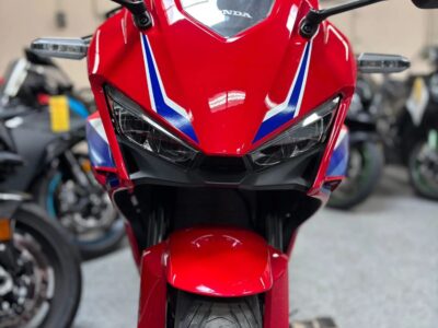 2025 HONDA CBR500R ABS