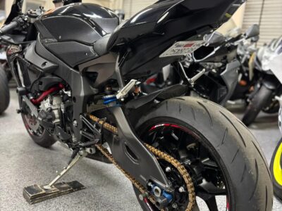 2015 Yamaha R1 RAVEN