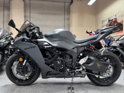 2025 Kawasaki Ninja 636 ZX6R ABS