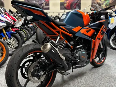 2022 KTM RC390