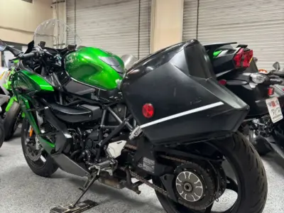 2021 Kawasaki Ninja H2 SX SE+