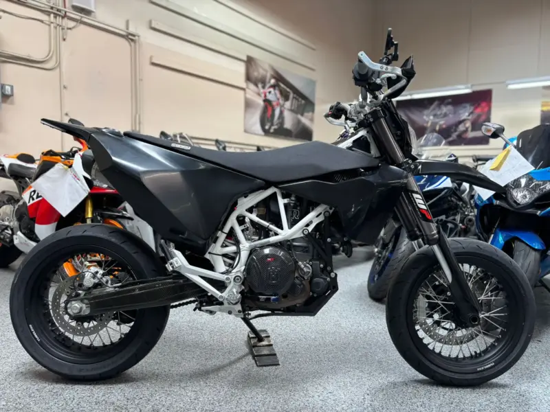 2017 Husqvarna 701 SUPERMOTO