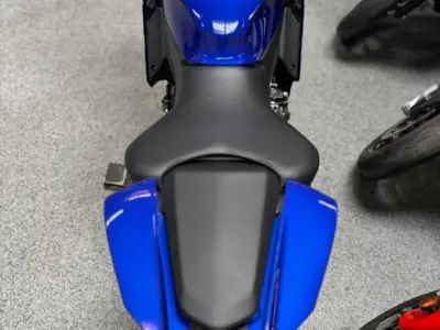 2025 YAMAHA R7