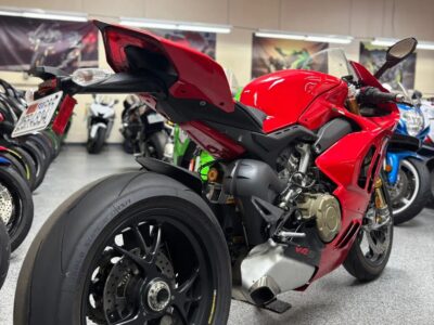 2022 Ducati Panigale V4S