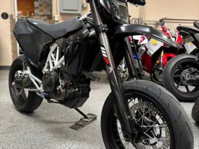 2017 Husqvarna 701 SUPERMOTO