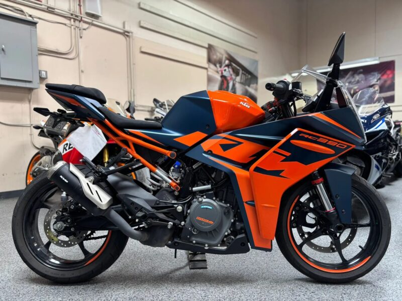 2022 KTM RC390