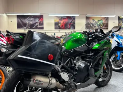 2021 Kawasaki Ninja H2 SX SE+