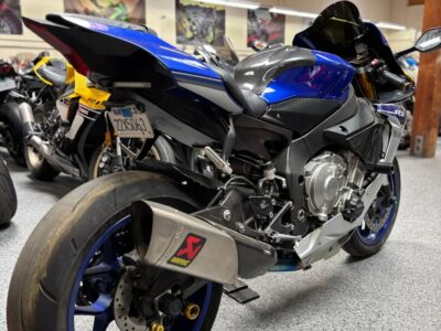 2015 Yamaha R1