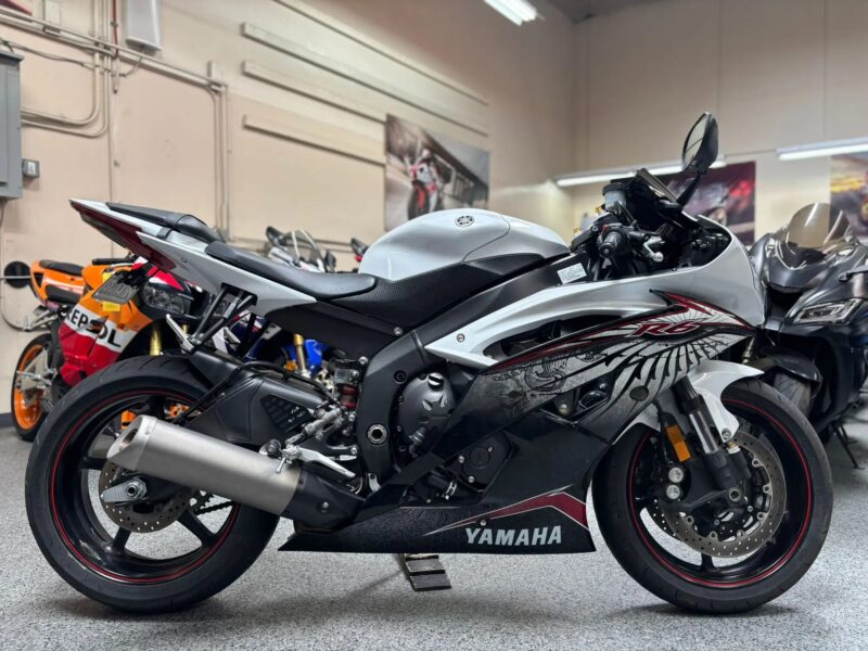2012 Yamaha R6 Raven