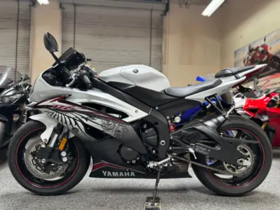 2012 Yamaha R6 Raven