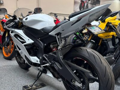 2015 Yamaha R6 PEARL WHITE